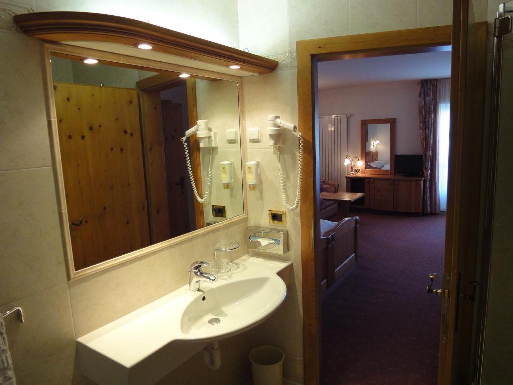 Hotel Zum Wolf Castelrotto Quarto foto